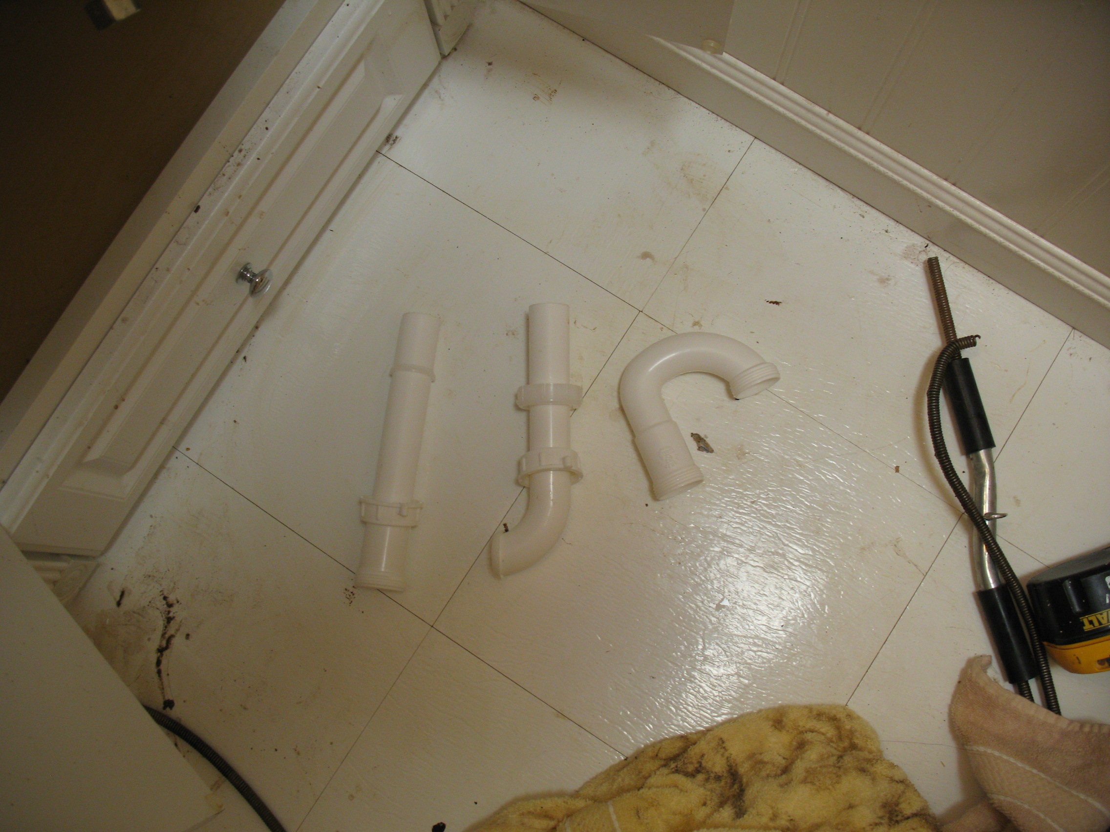 Fixing Clogged Bath Drain